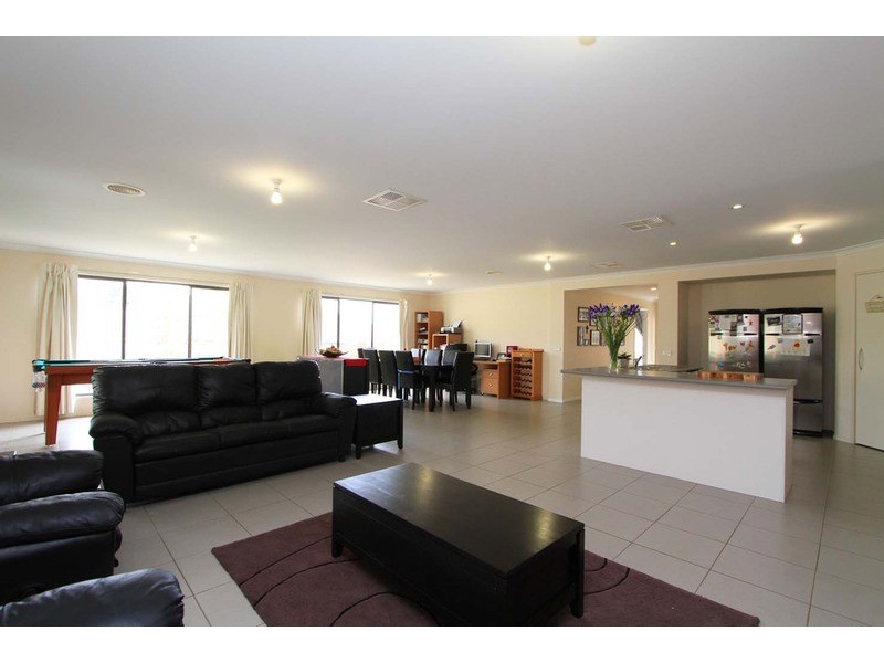 3 Whiteley Circuit, Baranduda VIC 3691