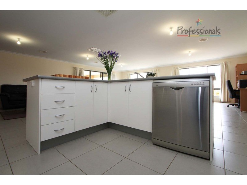3 Whiteley Circuit, Baranduda VIC 3691