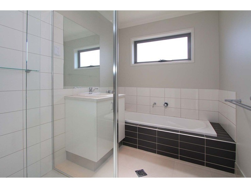 3/17 Thorneycroft Avenue, Wodonga VIC 3690