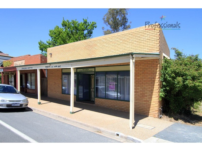 24 Conness Street, Chiltern VIC 3683
