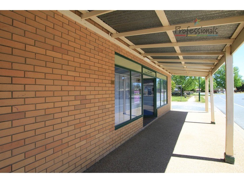 24 Conness Street, Chiltern VIC 3683