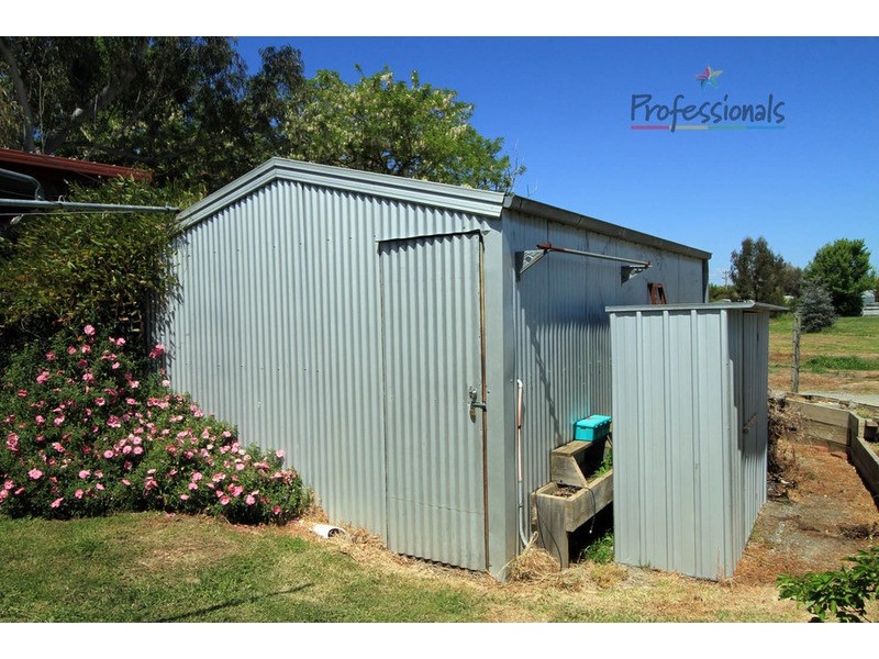 24 Conness Street, Chiltern VIC 3683