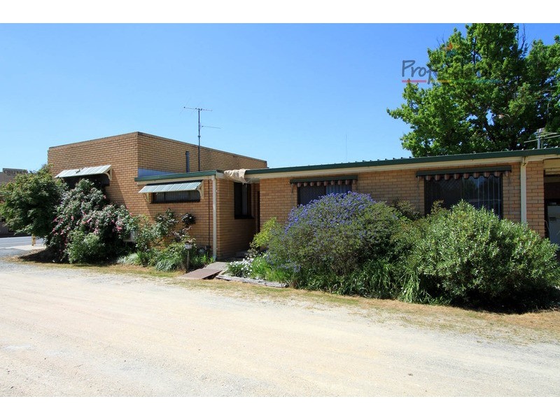 24 Conness Street, Chiltern VIC 3683