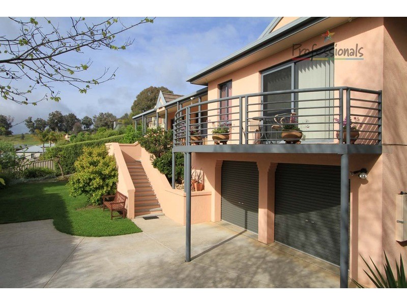 2 The Court, Wodonga VIC 3690