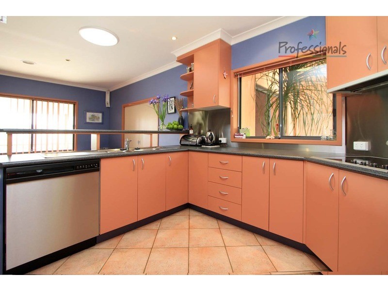 2 The Court, Wodonga VIC 3690