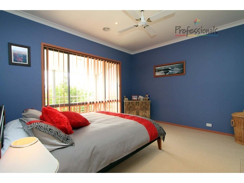 2 The Court, Wodonga VIC 3690