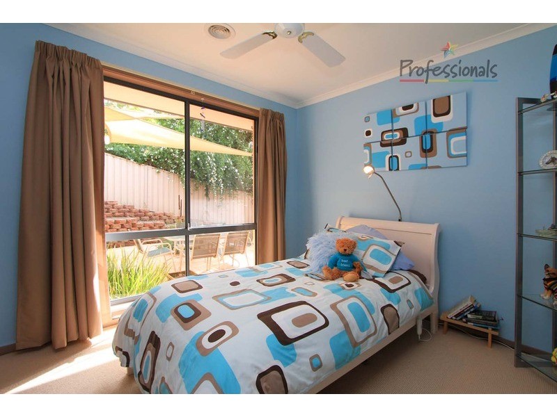 2 The Court, Wodonga VIC 3690