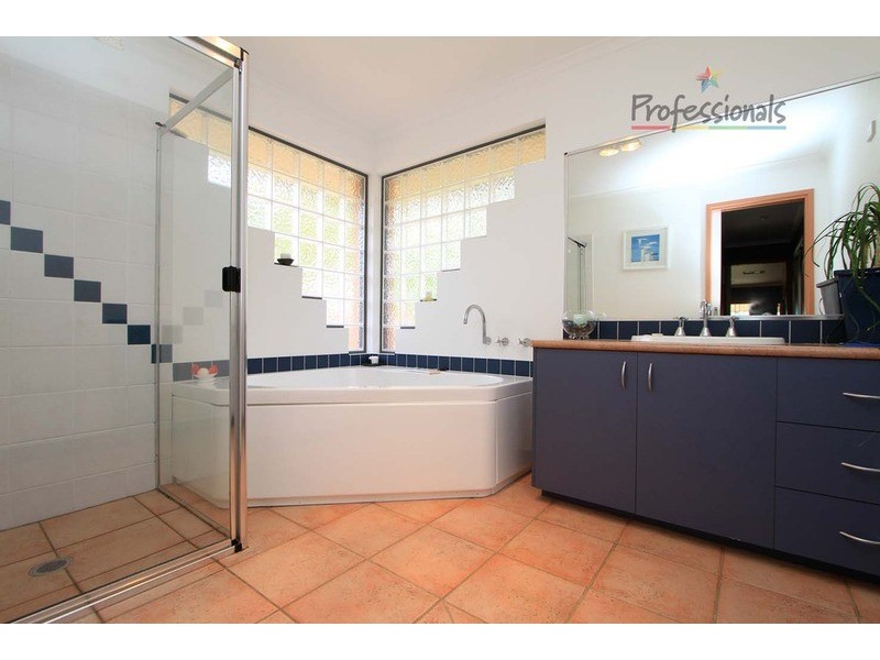 2 The Court, Wodonga VIC 3690