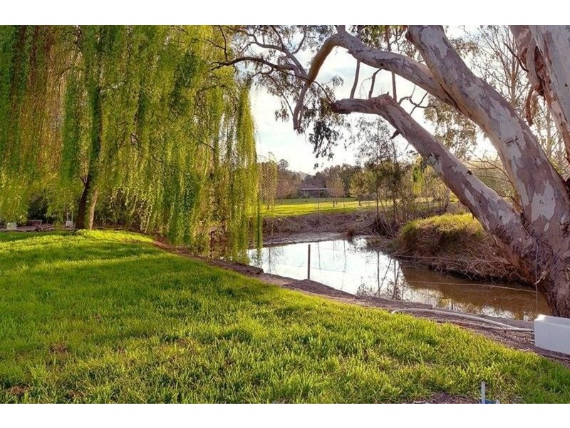 64 Huon Creek Road, Wodonga VIC 3690