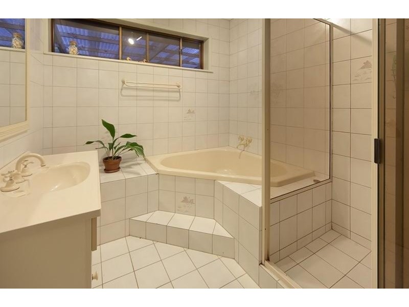 64 Huon Creek Road, Wodonga VIC 3690