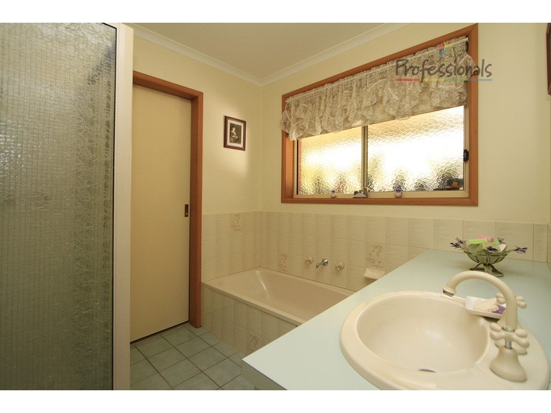 2 Goulburn Court, Wodonga VIC 3690