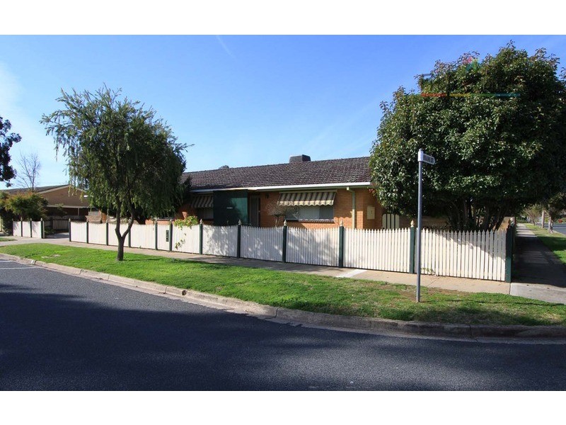 2 Currajong Court, Wodonga VIC 3690