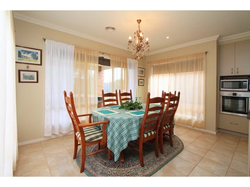 68 Firestone  Way, Wodonga VIC 3690