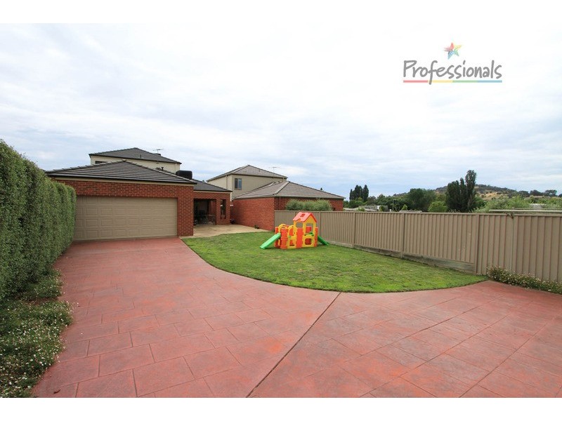105 Yarralumla Drive, Wodonga VIC 3690