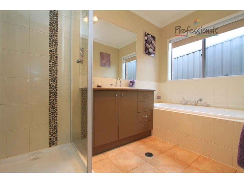 68 Firestone Way, Wodonga VIC 3690