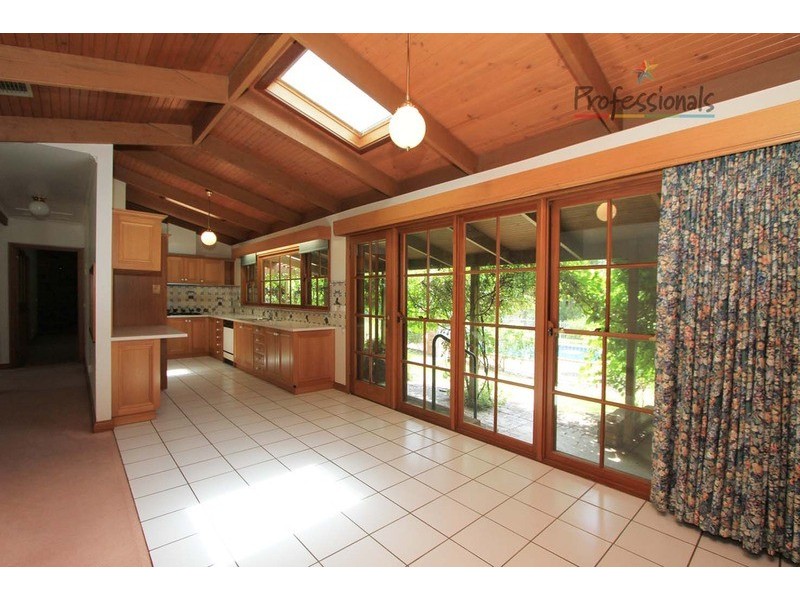 1 Ford  Court, Baranduda VIC 3691