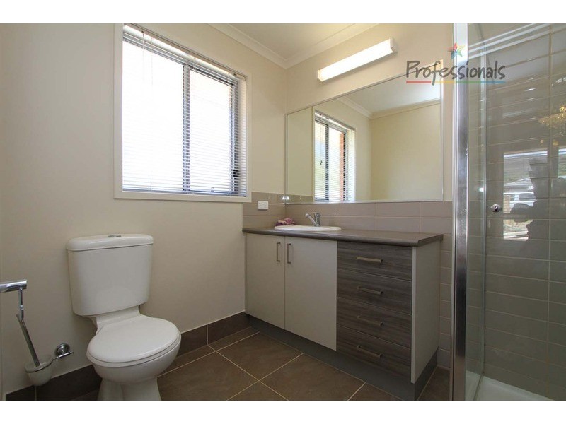 9 Murra  Court, Kiewa VIC 3691