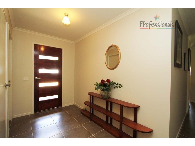 9 Murra  Court, Kiewa VIC 3691