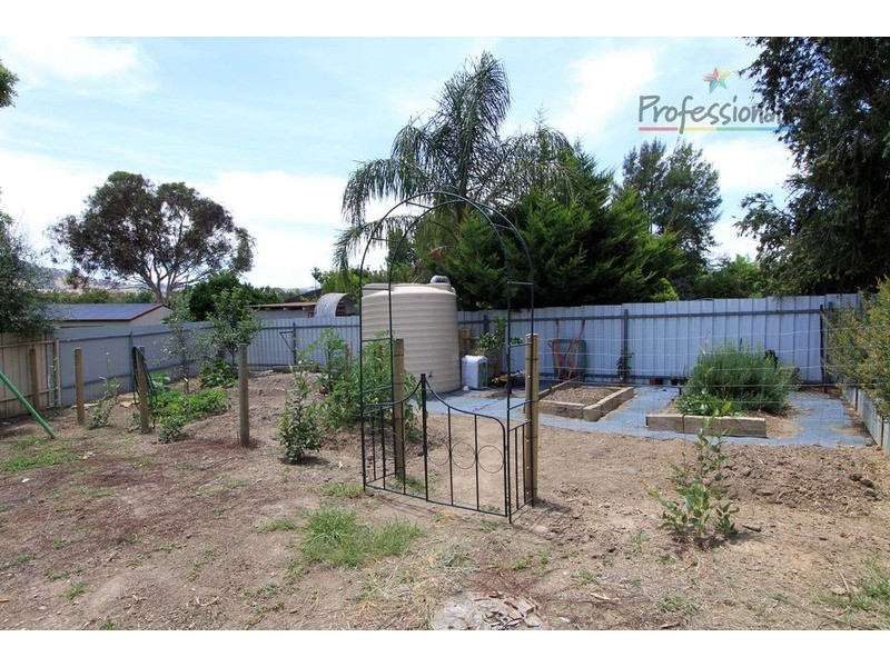 9 Murra  Court, Kiewa VIC 3691