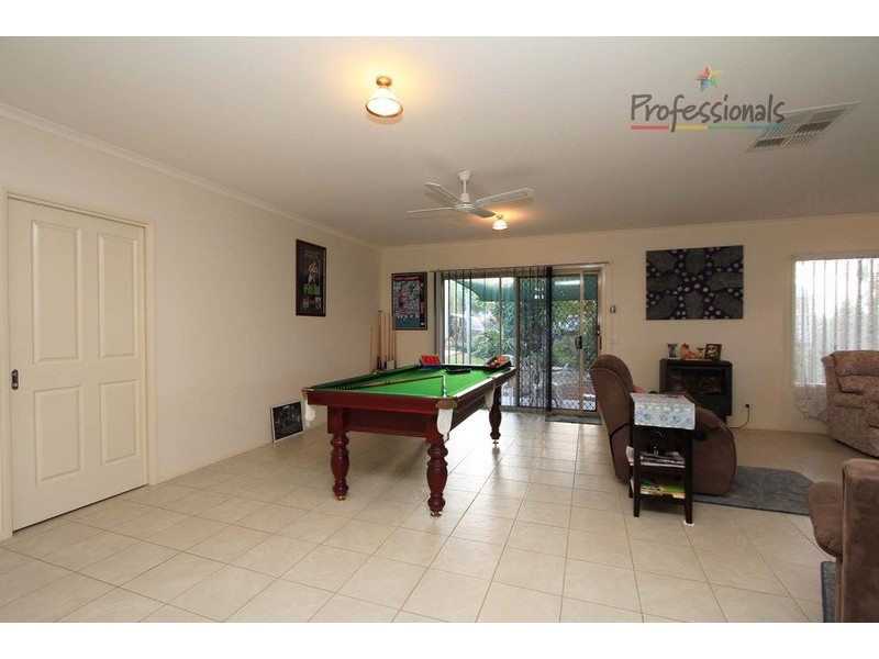 27 Howards Road, Baranduda VIC 3691