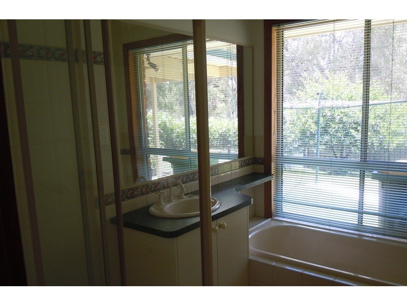 4 Tyrell Court, Wodonga VIC 3690