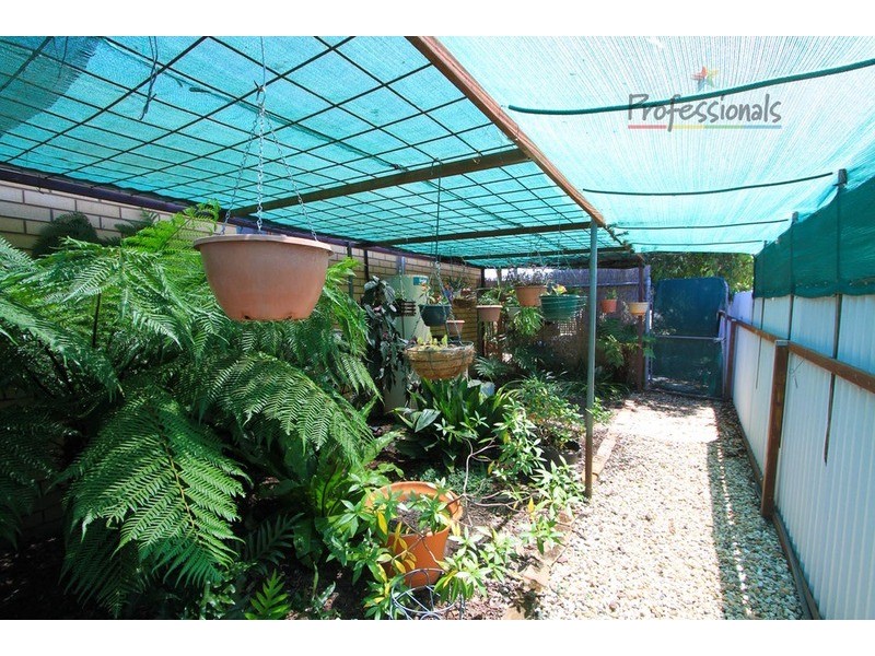 8 Albert  Road, Chiltern VIC 3683