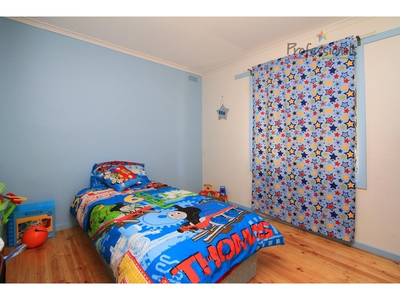 24 Albert Road, Chiltern VIC 3683