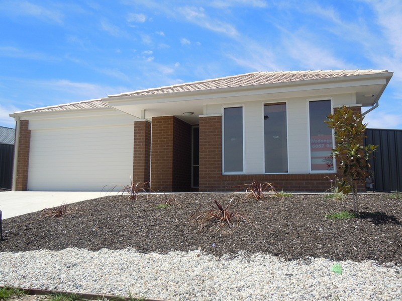 12 Silky Oak Avenue, Wodonga VIC 3690