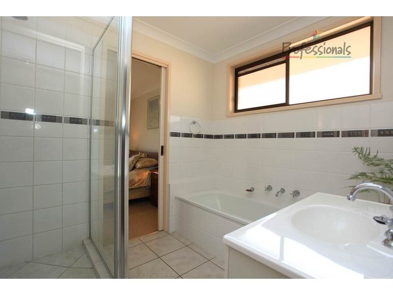 6 Deakin Court, Wodonga VIC 3690