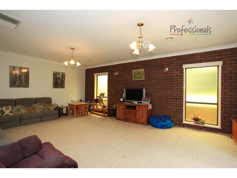 6 Deakin Court, Wodonga VIC 3690