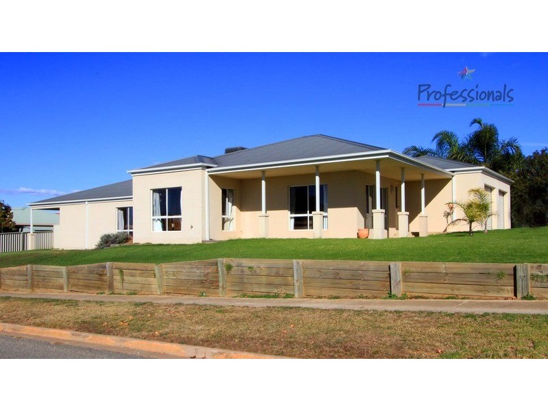 6 Kingfisher Drive, Wodonga VIC 3690