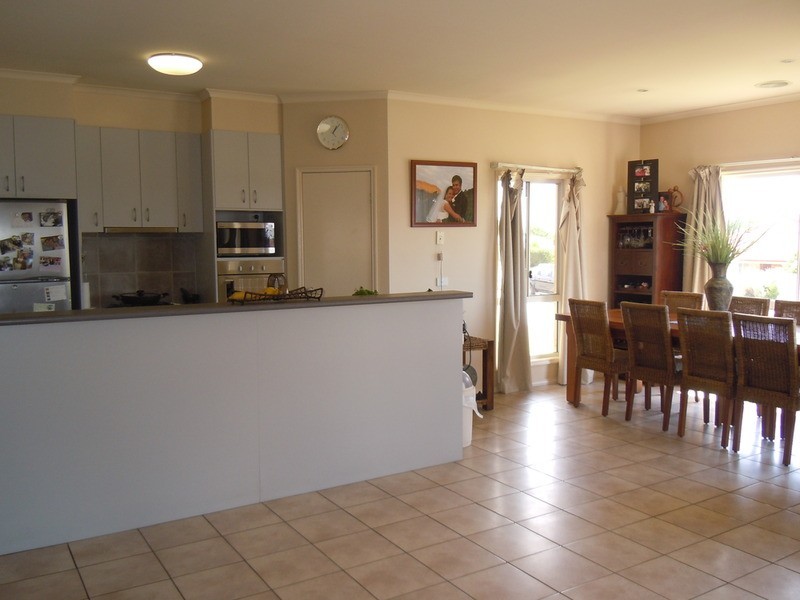 6 Kingfisher Drive, Wodonga VIC 3690