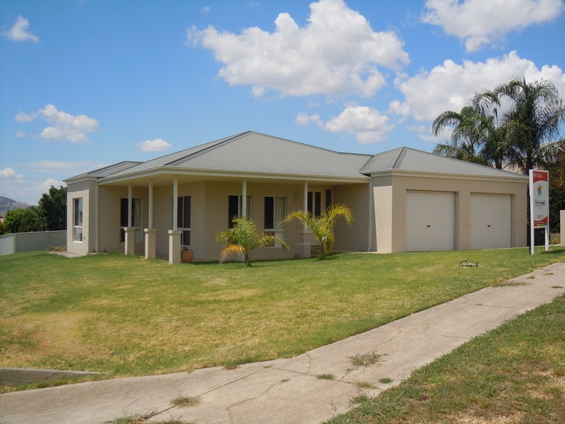 6 Kingfisher Drive, Wodonga VIC 3690