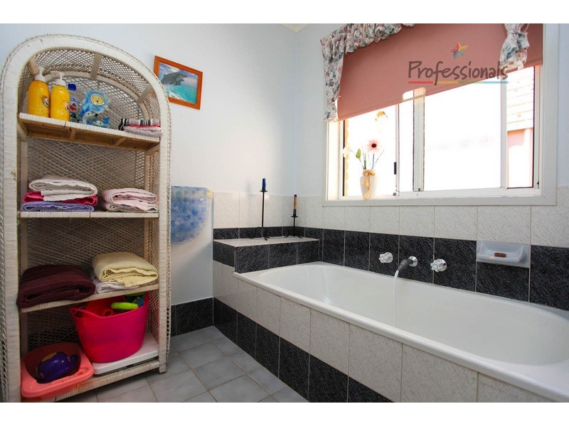 36 Hickory Street, Thurgoona NSW 2640