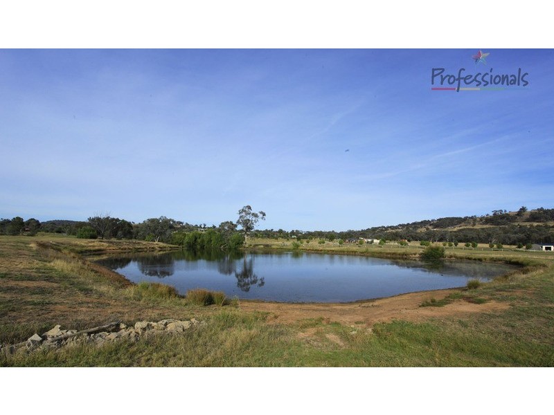 52 Himalaya Drive, Table Top NSW 2640