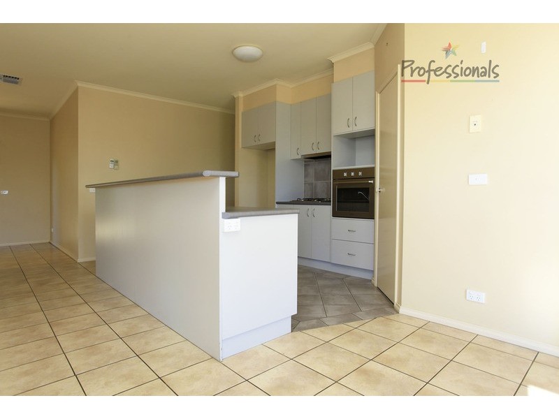 6 Kingfisher Drive, Wodonga VIC 3690