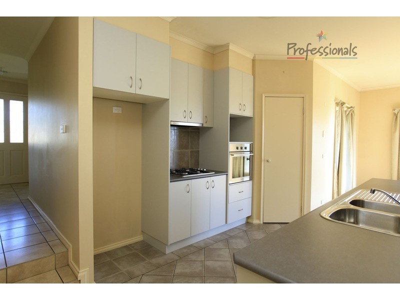 6 Kingfisher Drive, Wodonga VIC 3690