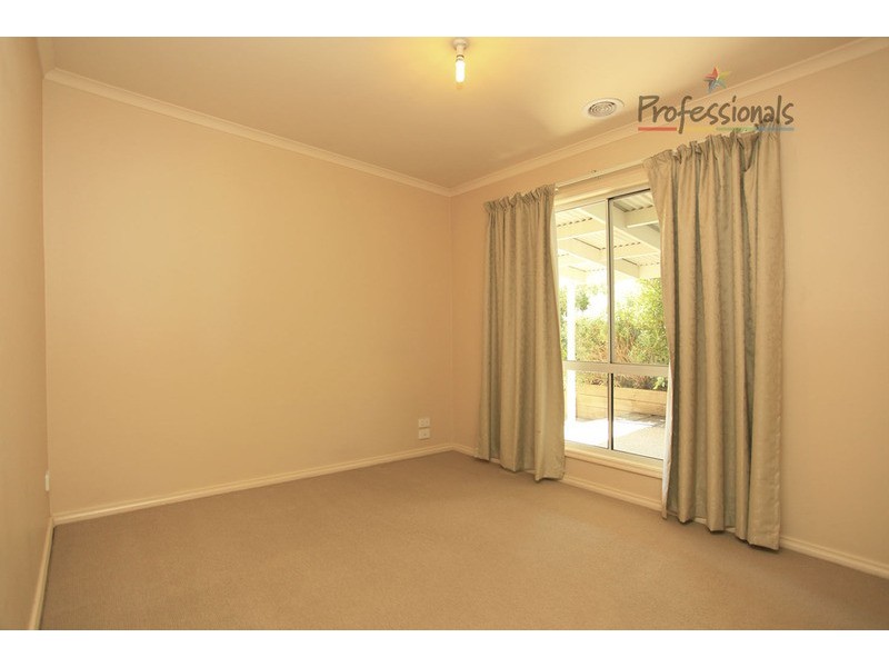 6 Kingfisher Drive, Wodonga VIC 3690