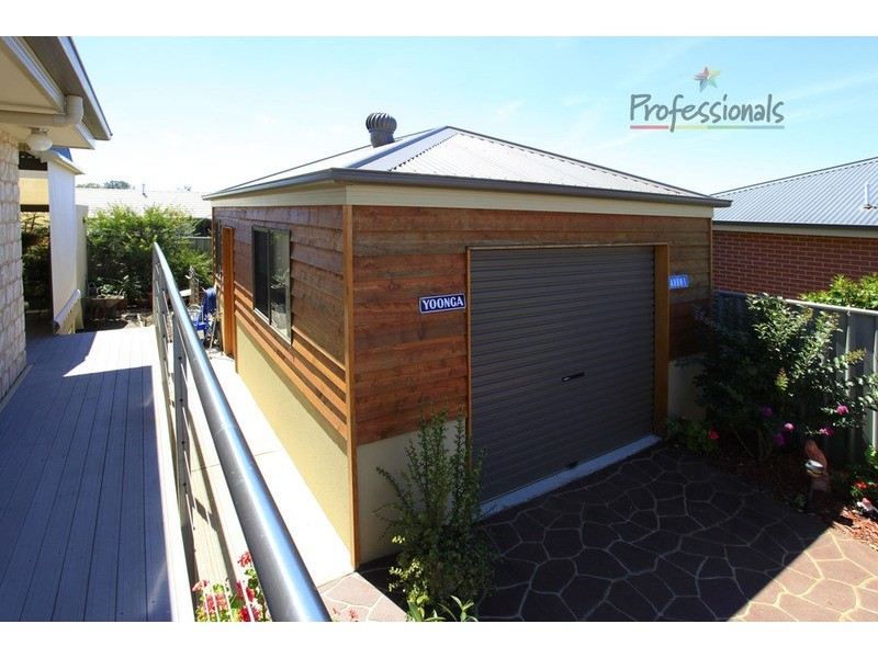 8 Treecreeper Street, Thurgoona NSW 2640