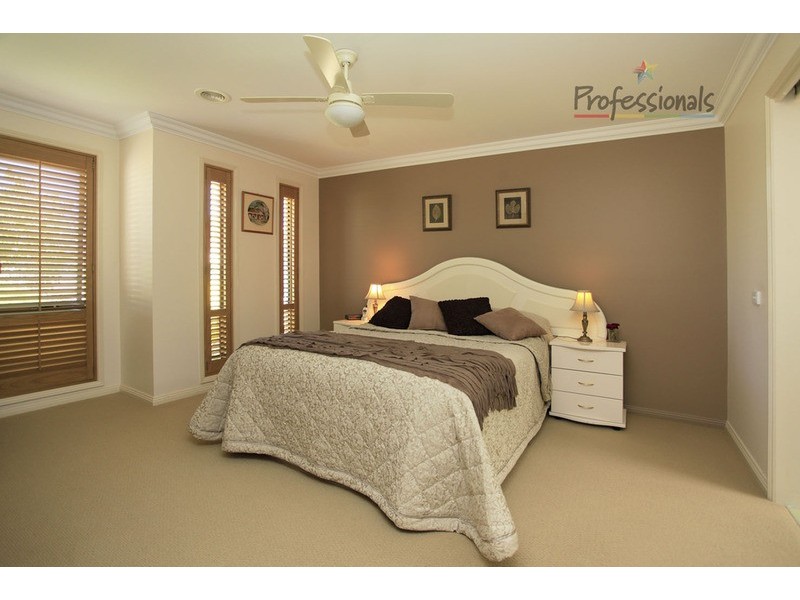 8 Treecreeper Street, Thurgoona NSW 2640