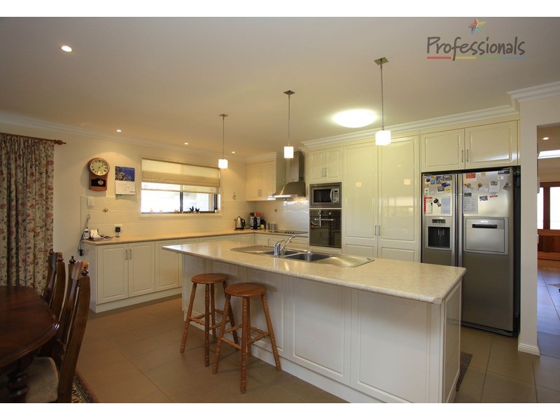 8 Treecreeper Street, Thurgoona NSW 2640