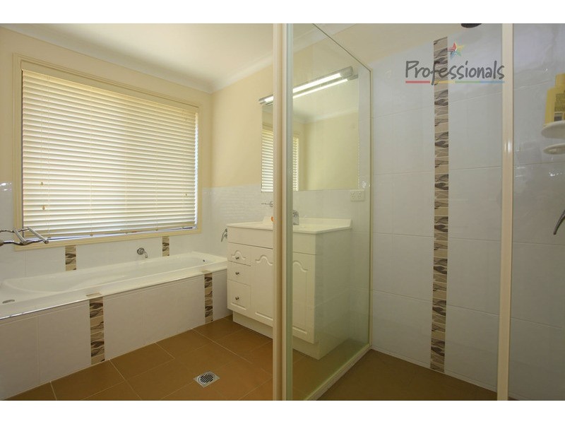 8 Treecreeper Street, Thurgoona NSW 2640