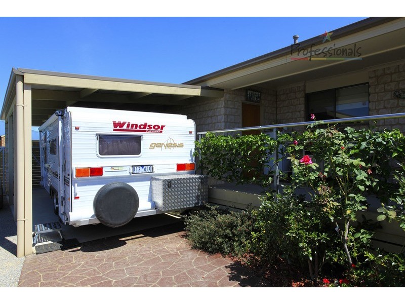 8 Treecreeper Street, Thurgoona NSW 2640