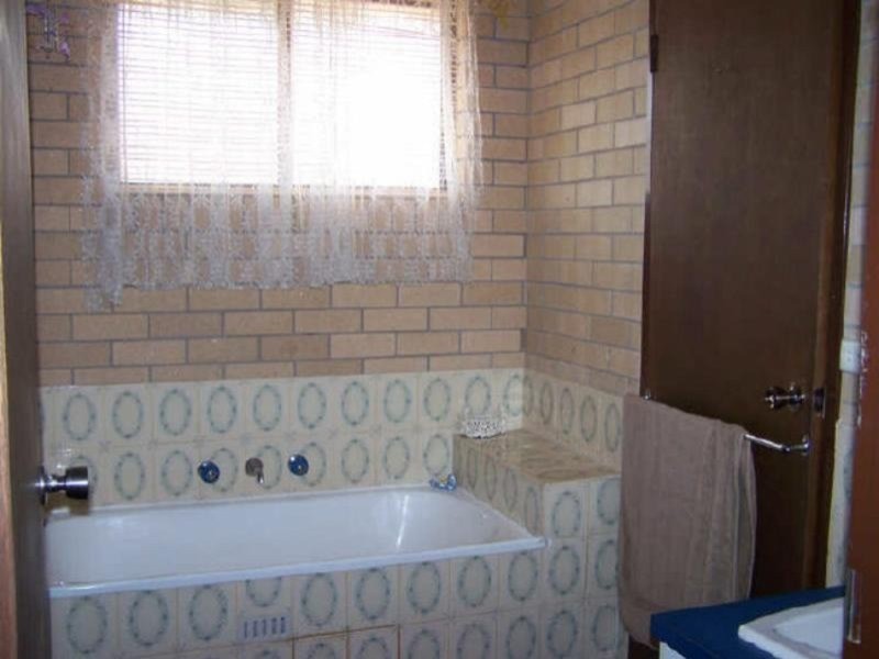 13/607 Prune Street, Lavington NSW 2641