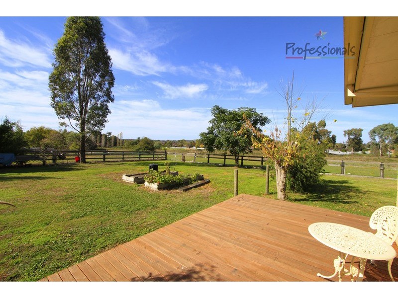 50a High street, Chiltern VIC 3683