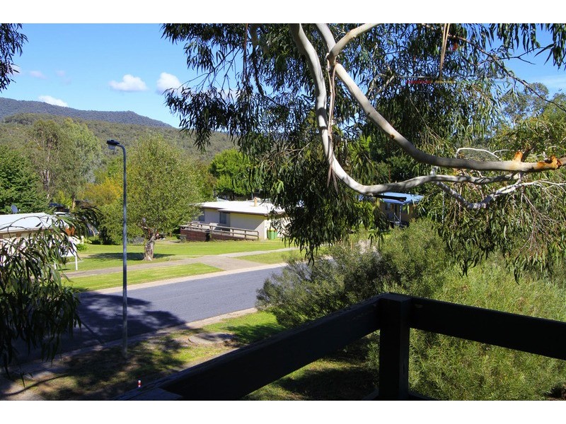 11 Crawford Court, Dartmouth VIC 3701