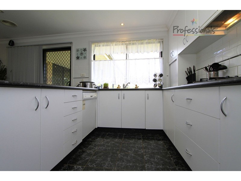 17 Kingfisher Court, East Albury NSW 2640