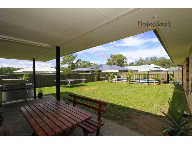 17 Kingfisher Court, East Albury NSW 2640