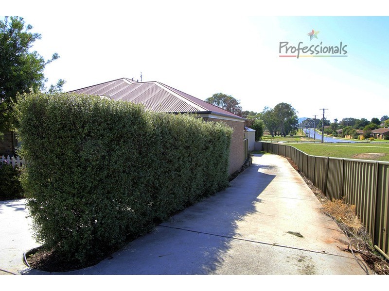 2/72 Nightingale Avenue, Wodonga VIC 3690