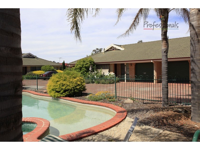 7/14 Tristan Court, Lavington NSW 2641